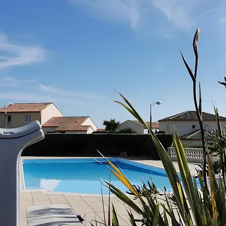 בית נופש Maison La Paree *